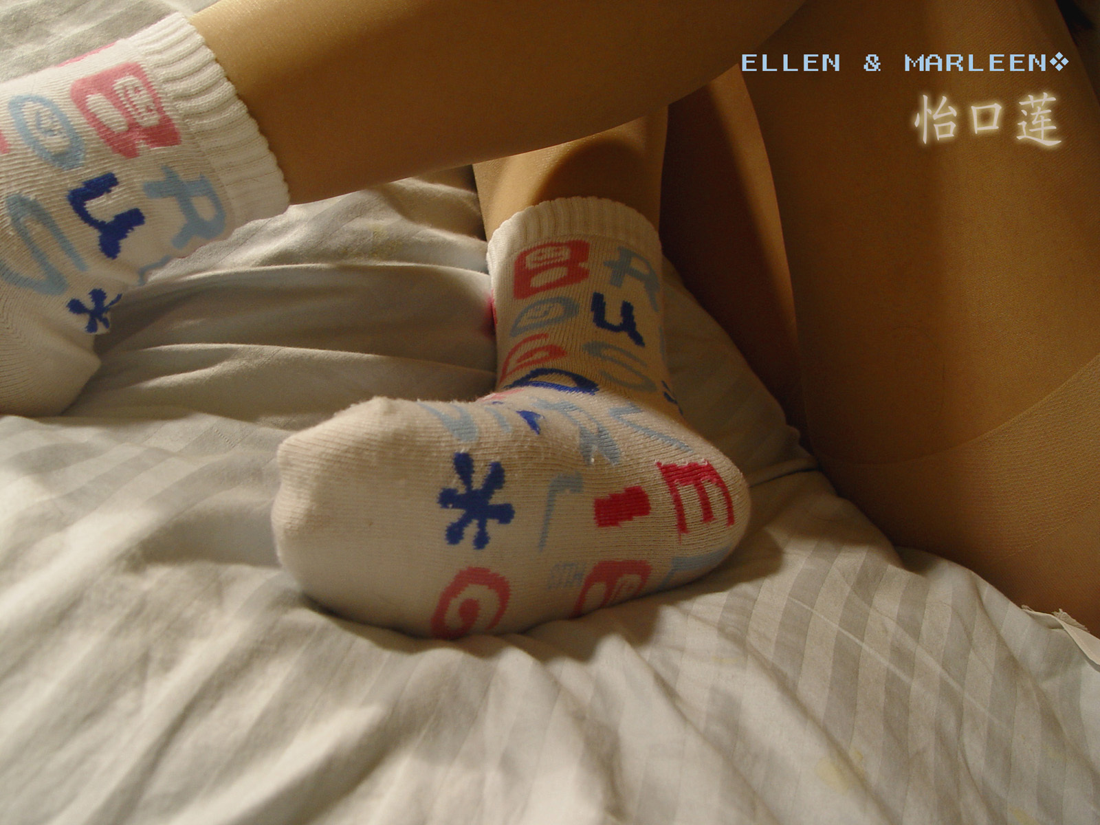 淡淡猫香全部丝袜套图大合集 1